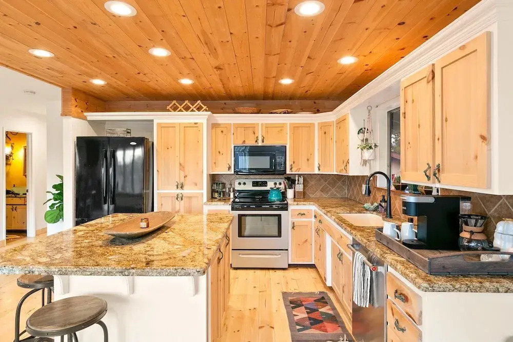 High View Haven - Hot Tub, Fire Pit & Bbq In Joshua Tree! 4 Bedroom Home by RedAwning