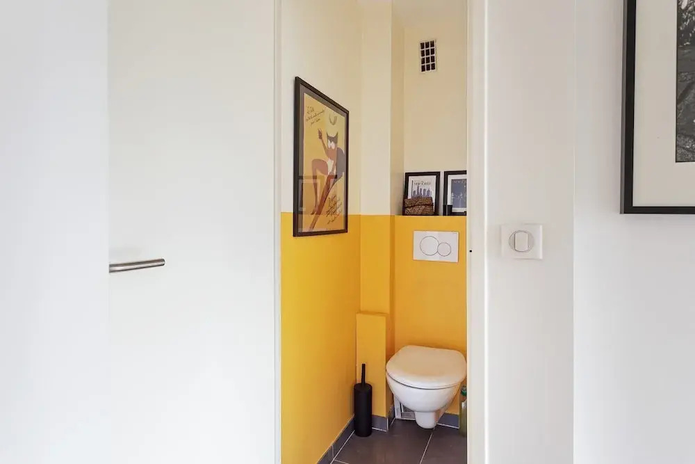 Bright and Modern Apt With Patio in Paris 18th!
