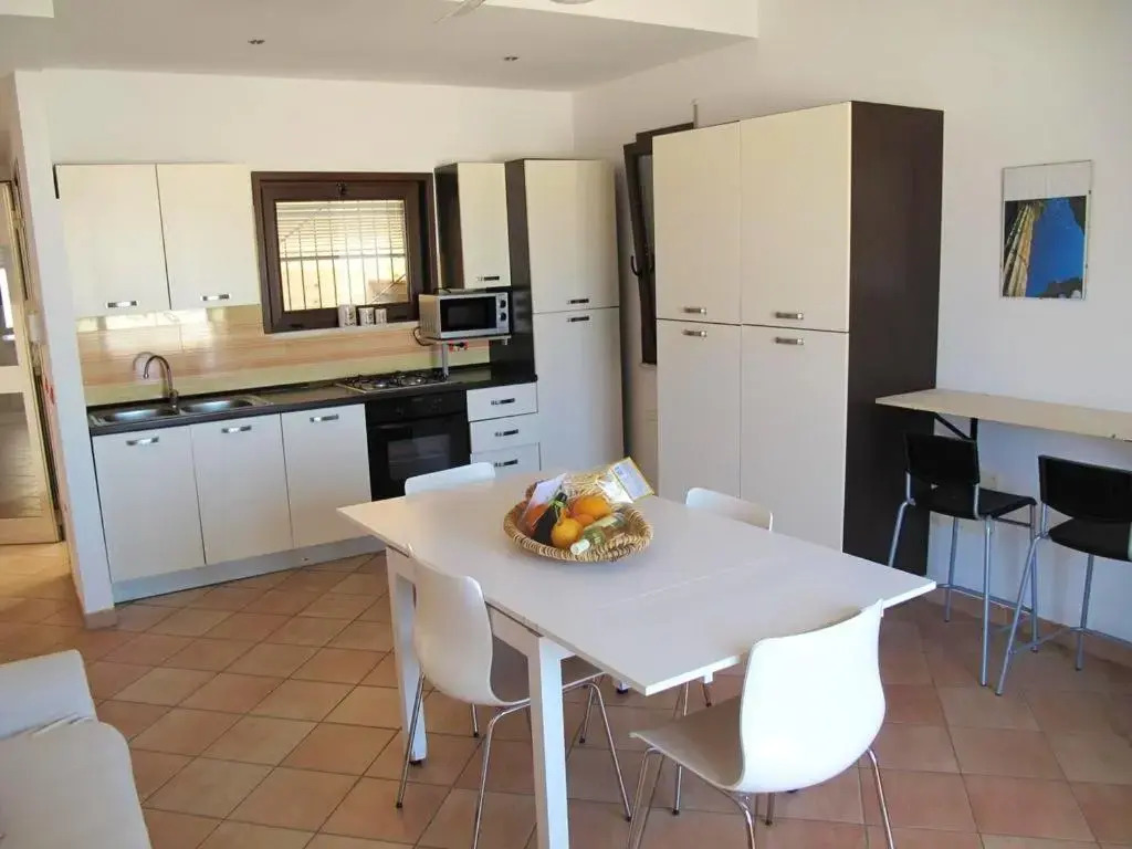 2 bedrooms house with wifi at Alcamo