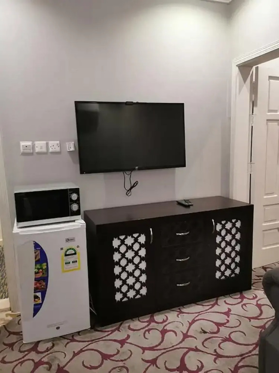 El Mashaal el momayza for hotel suites
