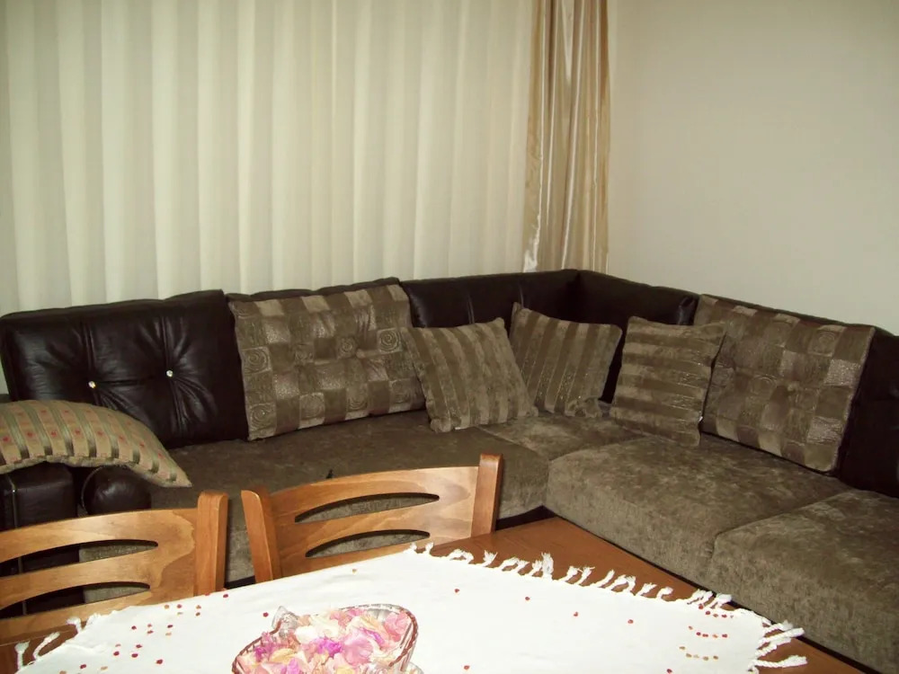 Captivating 4-bed Villa in for Affordable Prices