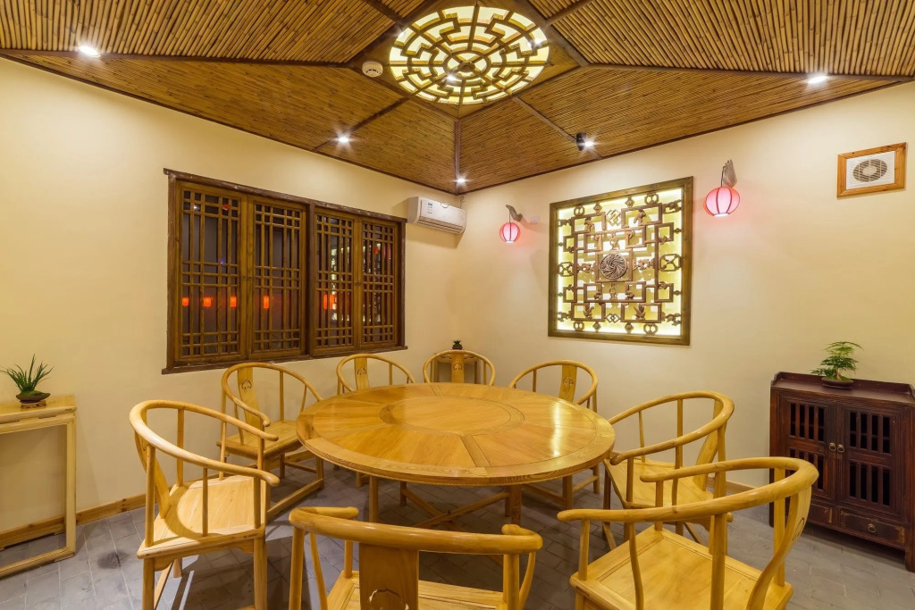Yangshuo Ancient Garden Boutique Hotel-English speaking team&Swimming pool&Activities organized&Free pick up from Airport or TS over 4 nights