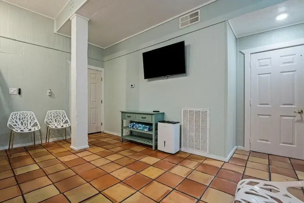 Crystal Beach Villa 5 Bedroom Home