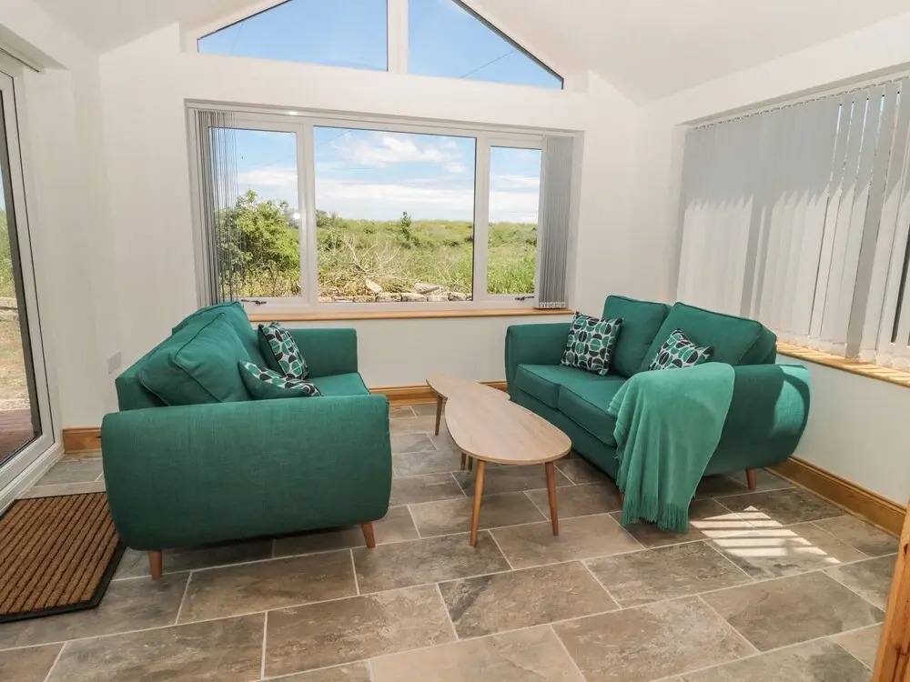 24 Hauxley Links