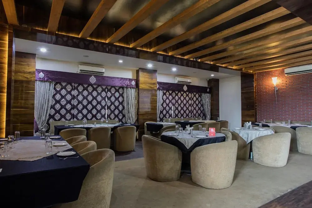 OYO 1546 The Sensation Hotel
