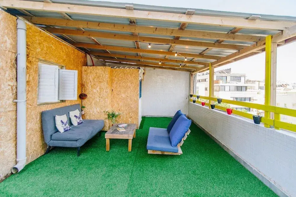 Beta Studios ApartHotel