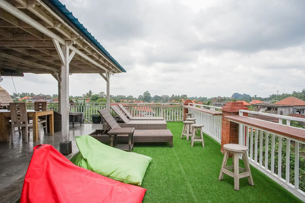 Kememai Hostel