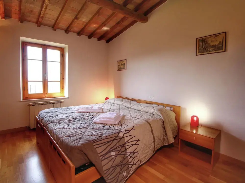 Spacious Apartment for six People in the old Farmhouse From the 17th Century
