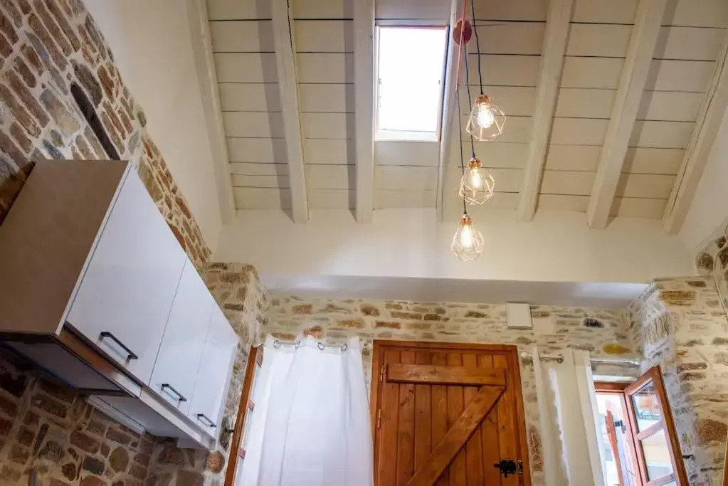Lavrio stone house 5 min from the centre/port