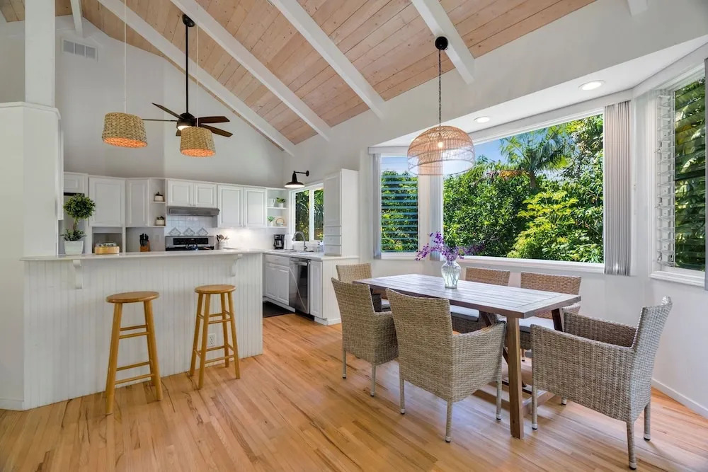 Hale Keoniana 5 Bedroom Home
