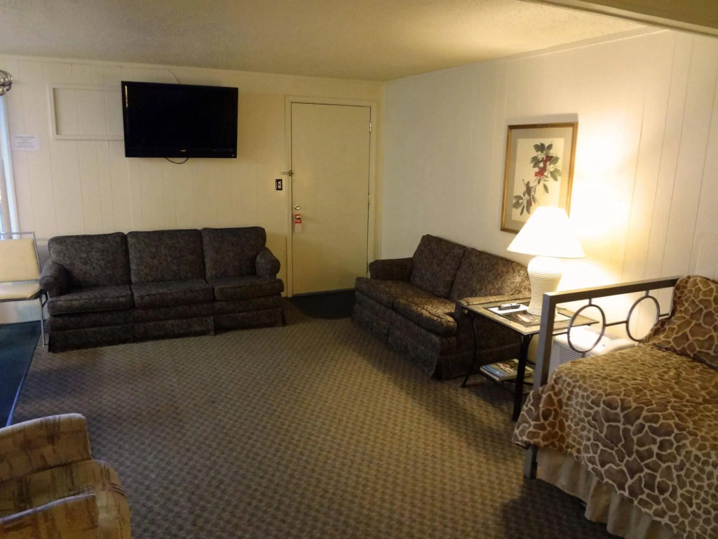 Summerset Inn Resort