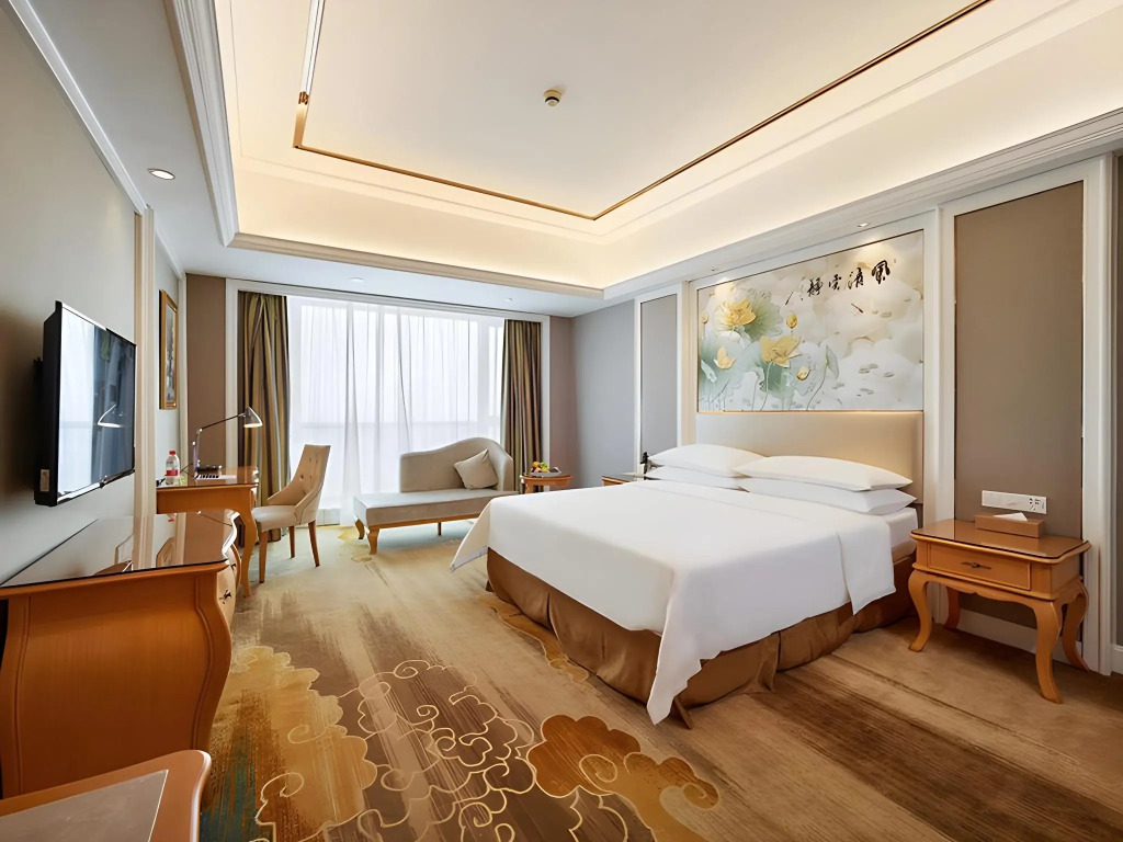 Vienna International Hotel (Hangzhou Xiaoshan Yaqian Subway Station)