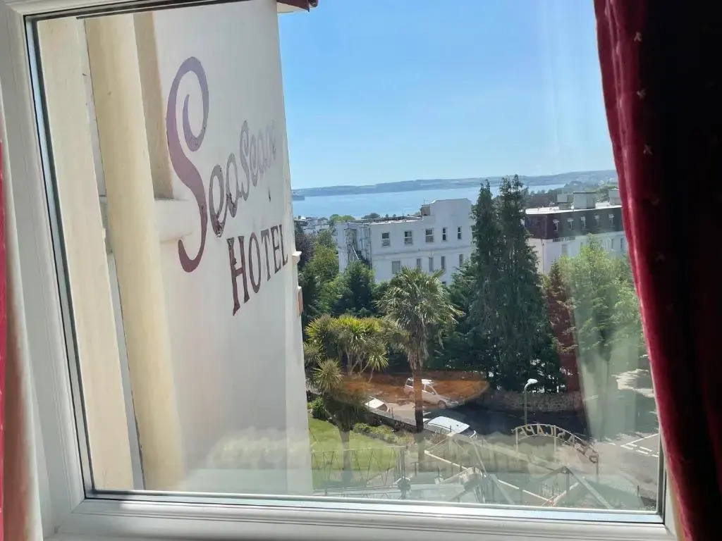 Seascape Hotel