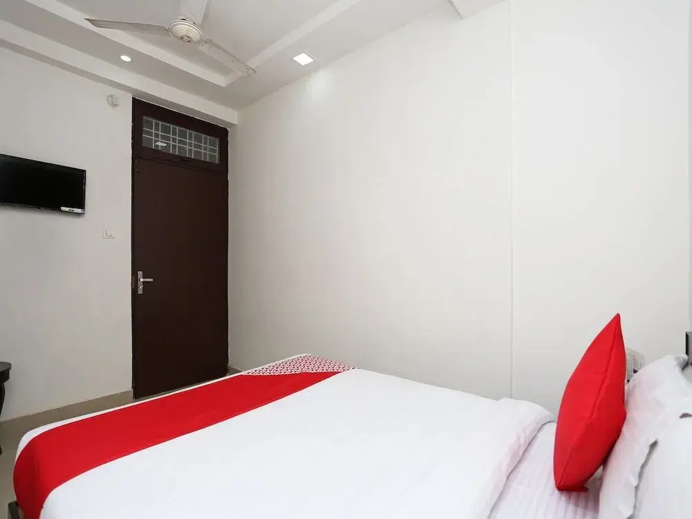 OYO 19660 Hotel 7 Days