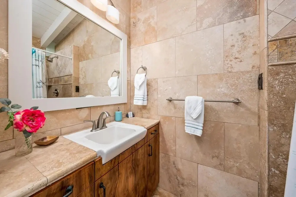 Big Island Private Home Alii Drive 6596 3 Bedroom Home