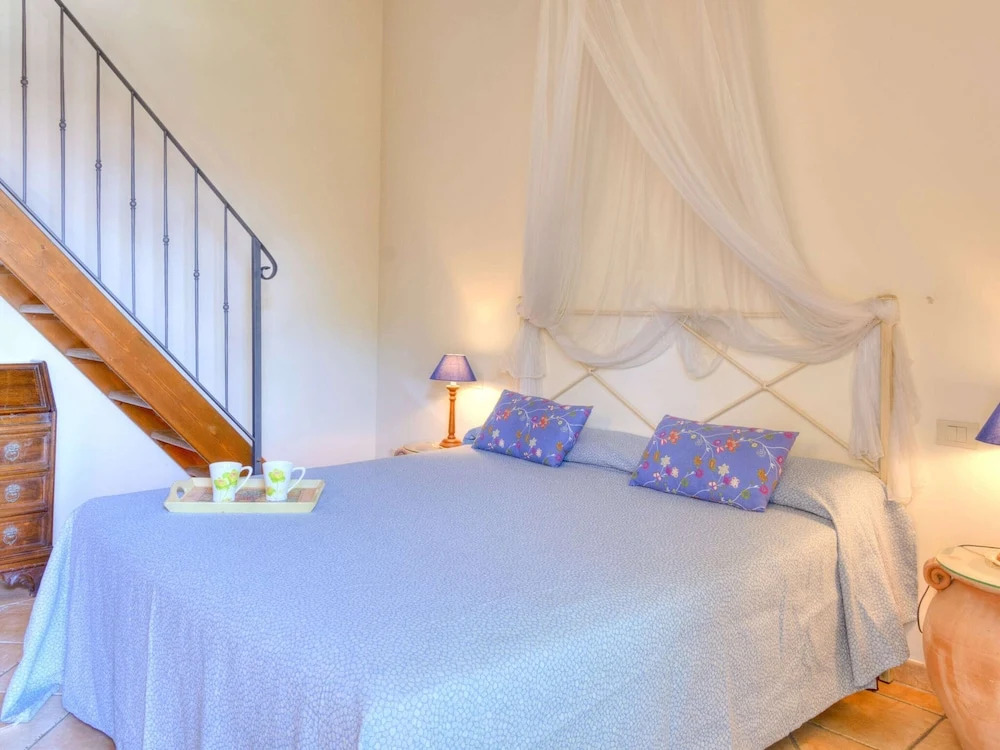 Farmhouse in Marsciano With Vineyards Olive Groves