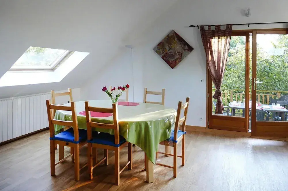 Pretty Flat With Roof Terrace and Large Garden