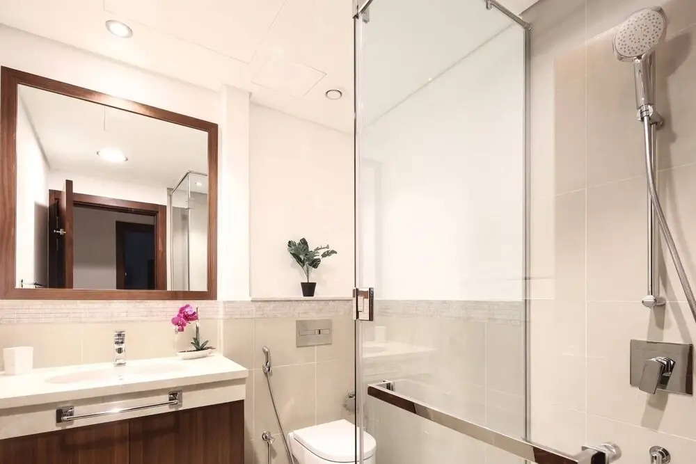 Beautiful One Bedroom In Burj Residence 4