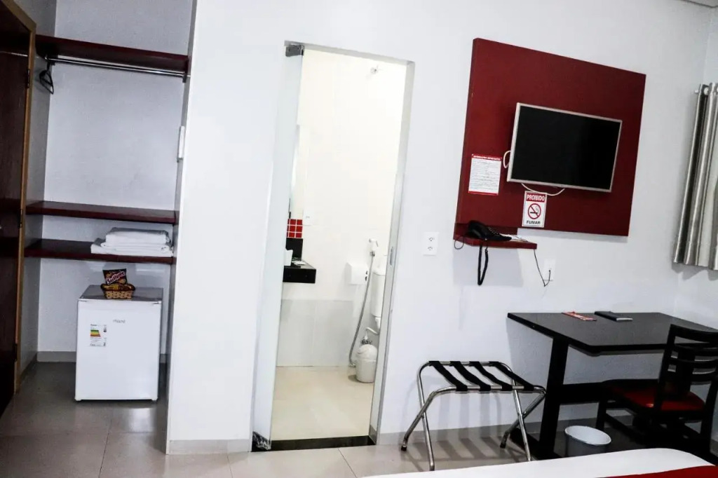 PARIS HOTEL