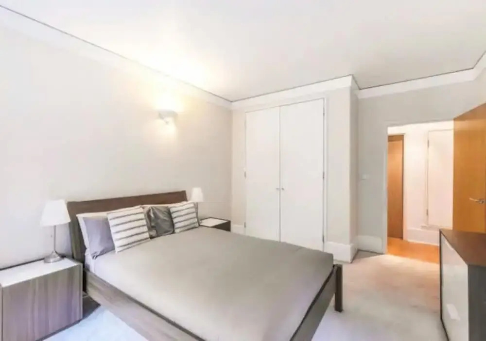 2 Bedroom Apartment in The Heart of Westminster