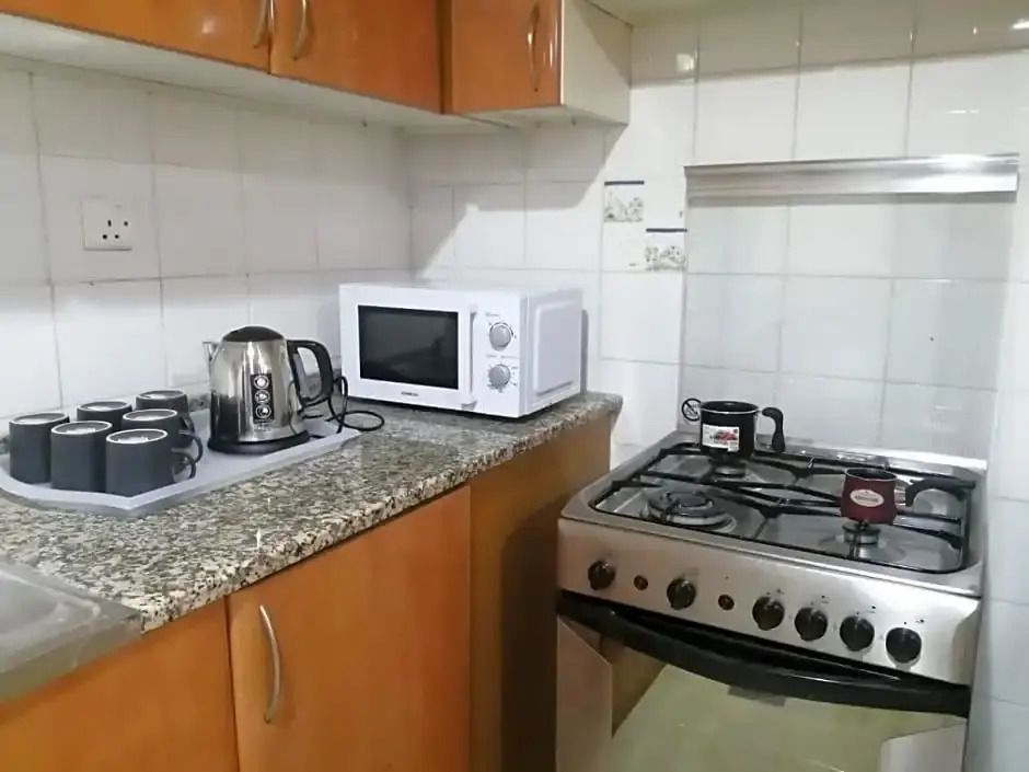 AlBarsha 1 Hostel by PHM