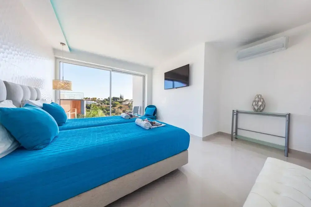 Villa Catalina - Piscina aquecível e BBQ em Armação de Pêra
