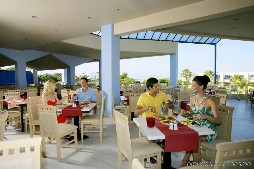 Akti Coast Club