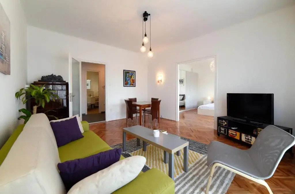 Sunny Apartment
