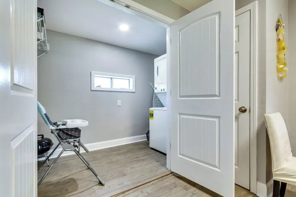 Pensacola Vacation Rental ~ 5 Mi to Beach!