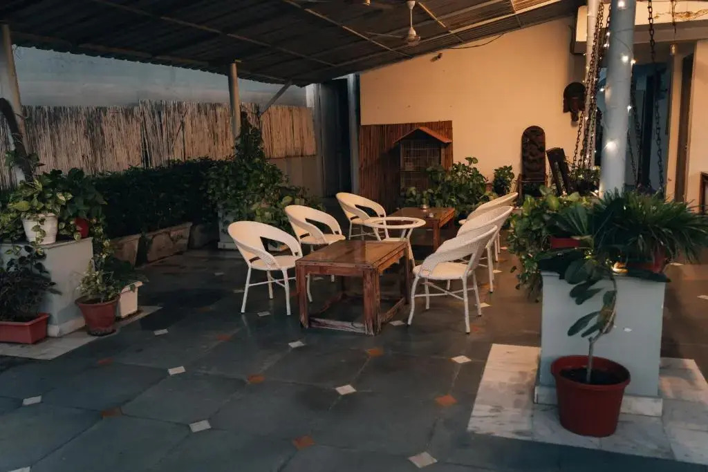 Jugaad Hostels