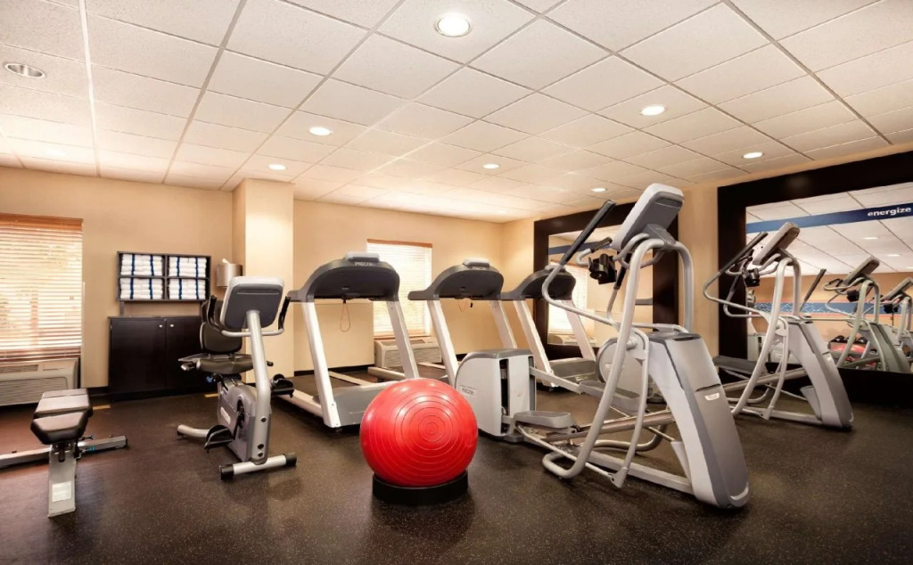 Hampton Inn & Suites Chicago - Libertyville