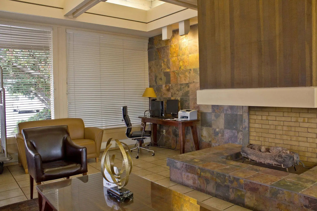 Best Western Village Inn