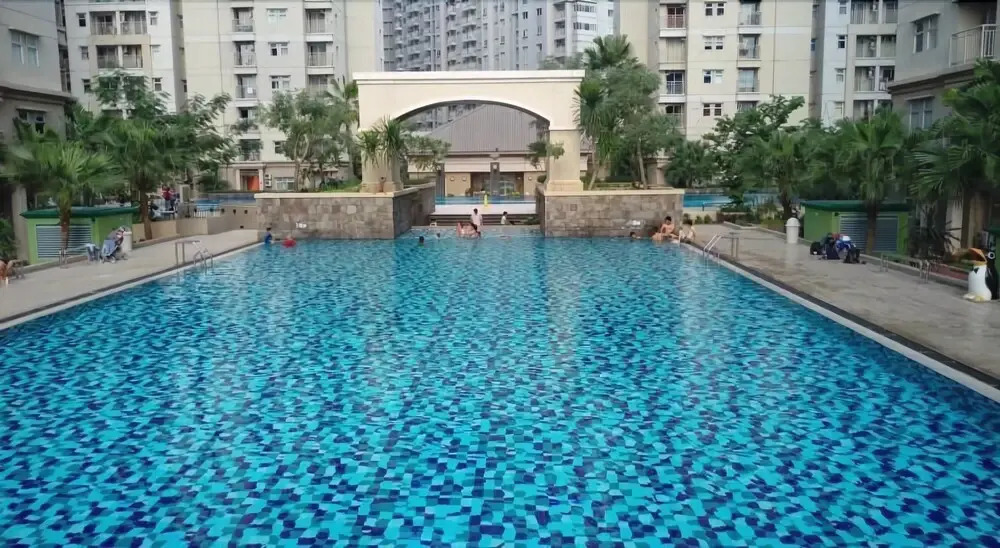 Beautiful City View 2Br Royal Mediterania Garden Residence Near Central Park Mall