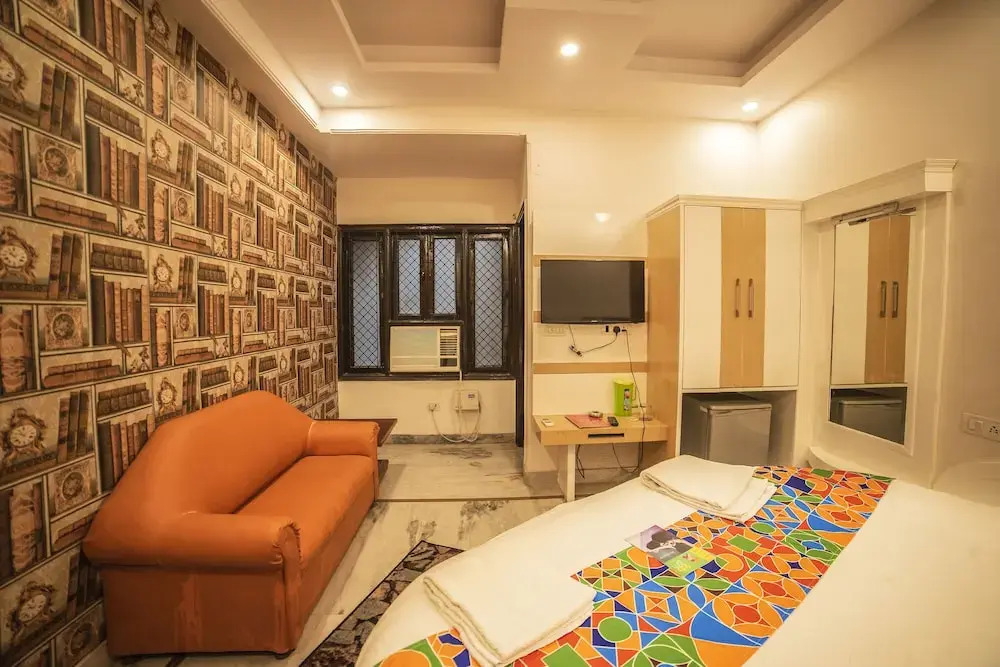FabHotel Hindustan Deluxe