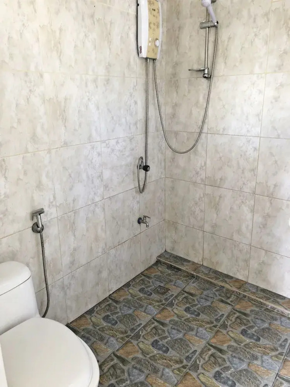 Rey-Alexandria Suites Annex
