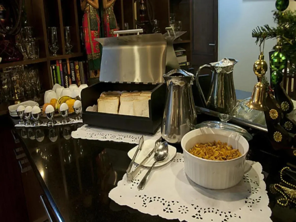 Red Maple Bed & Breakfast