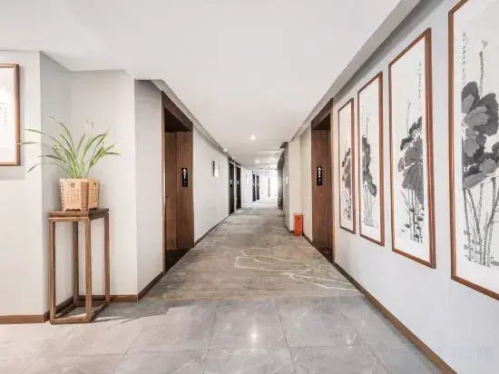 The Yi hotel
