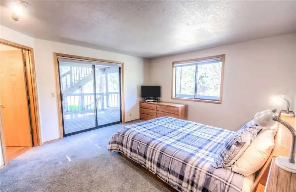 White Elm Lane 31