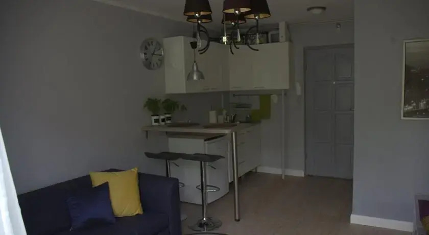 Studio 12