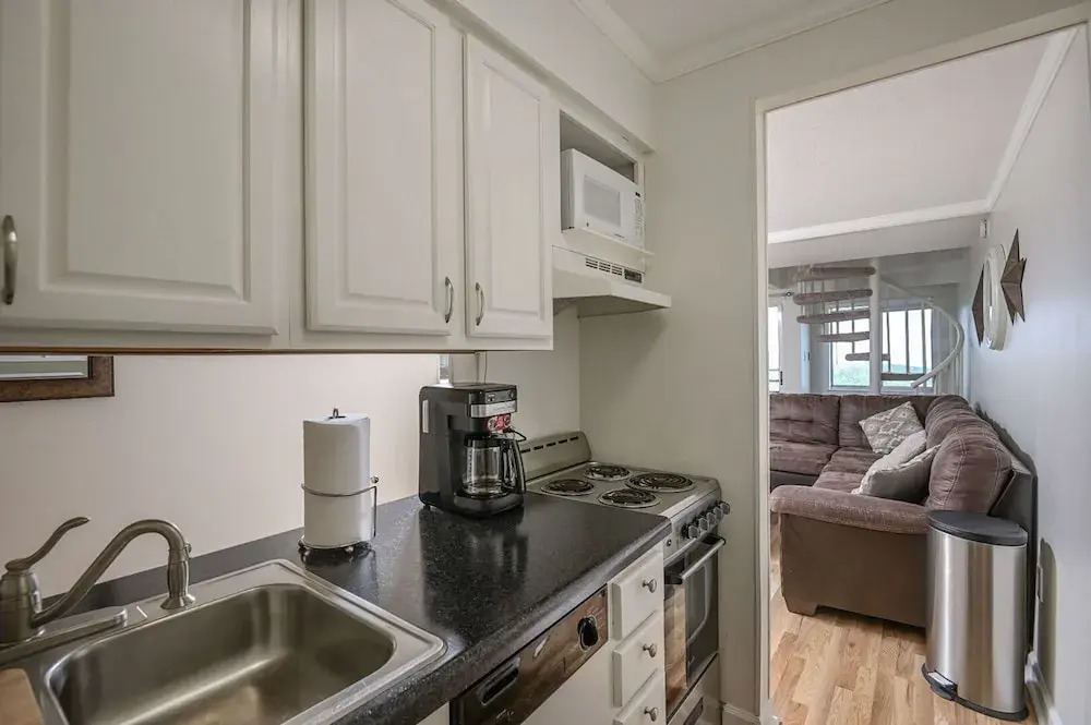 Summit Condo #5302 by Heritage Cabin Rentals
