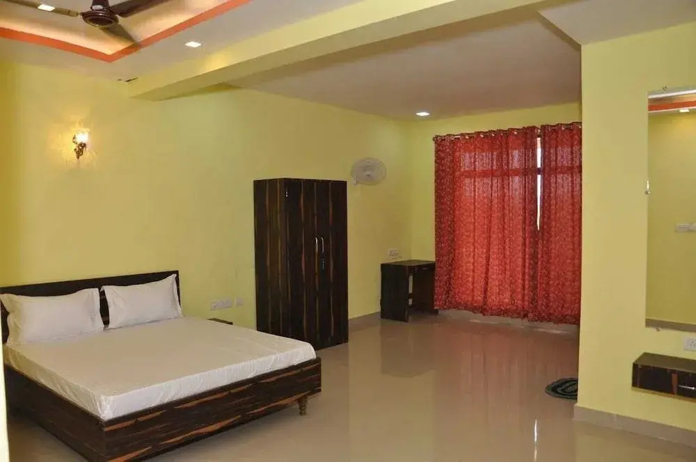 Hotel Pride Residency
