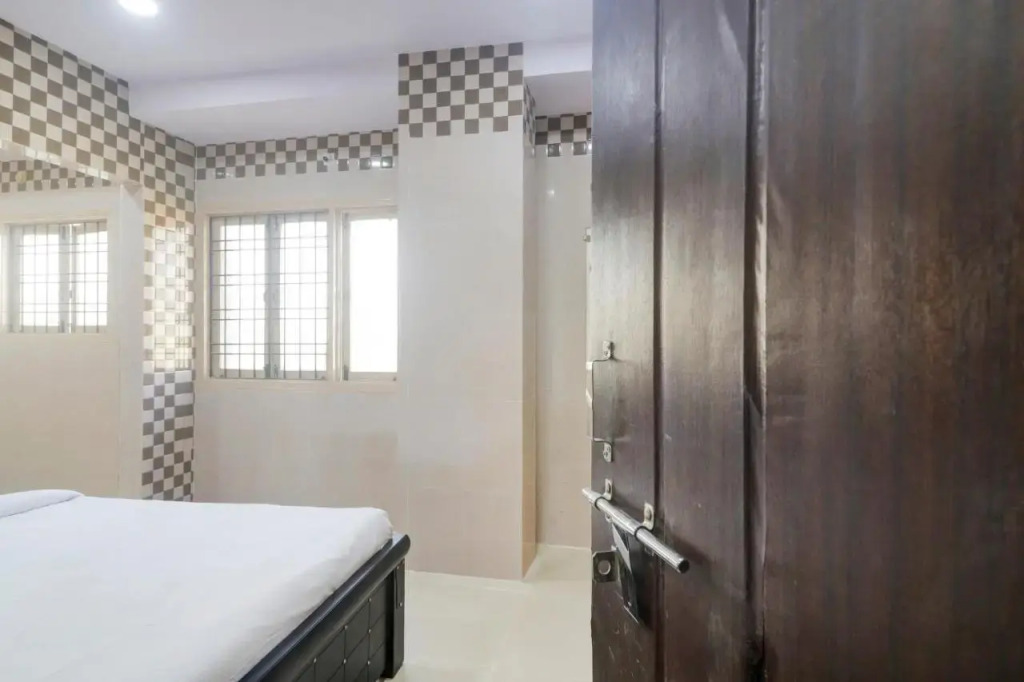 OYO 86305 Hotel Aroma Classic