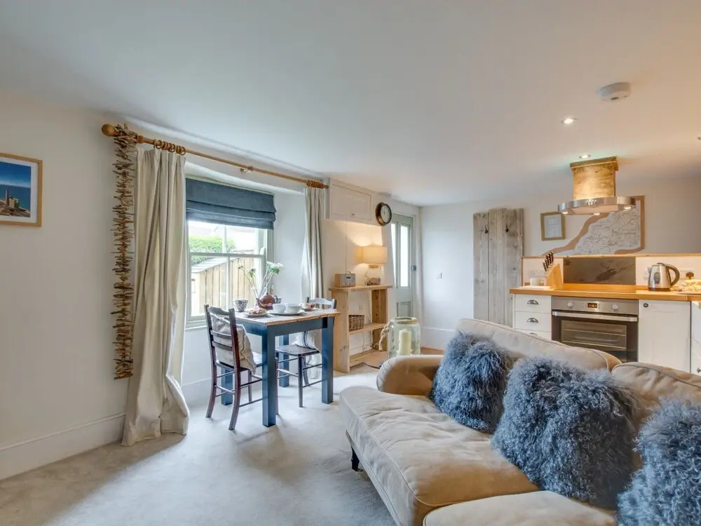 Lovely Holiday Home in Saint Agnes With Garden