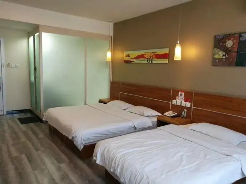 Thank Inn Hotel Hebei Tangshan North Railway Station
