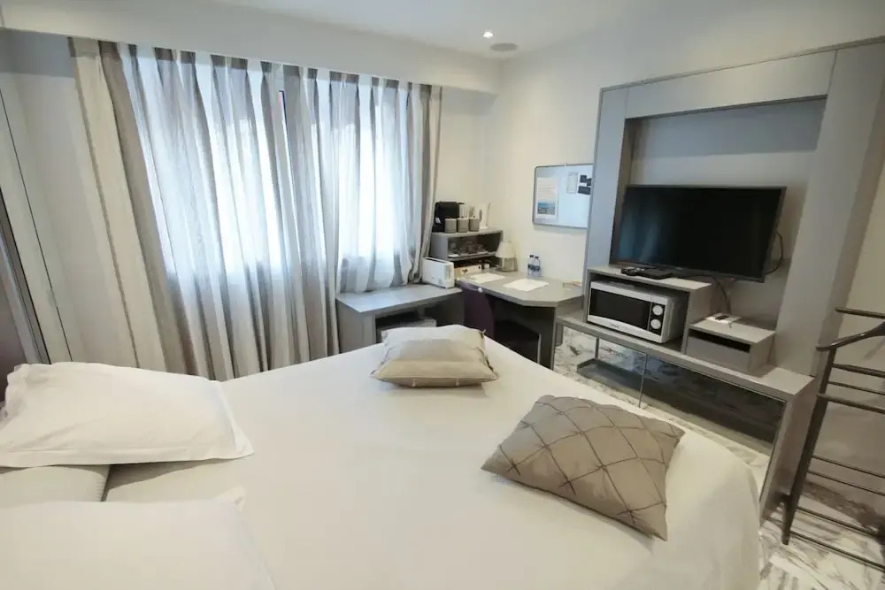 B&B Le France Nice Centre