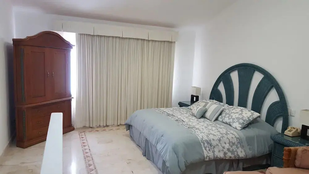 Luxury Beachfront Condo in Royal Sunset Fishermens Resort spa