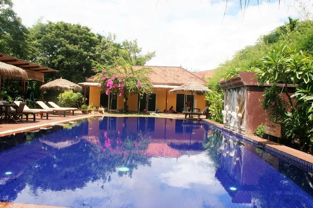 The Pool and Palm Villa