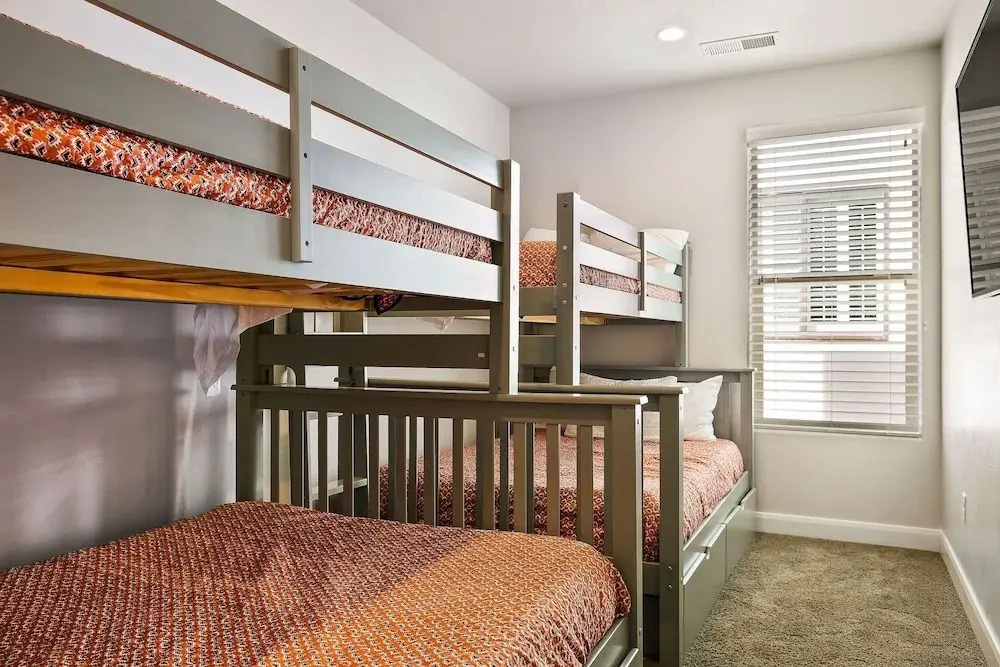Latitude Adjustment townhouse