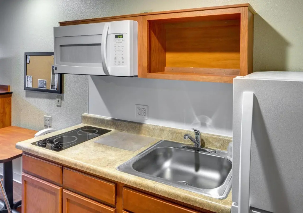 Extended Stay America Select Suites - Wichita - North