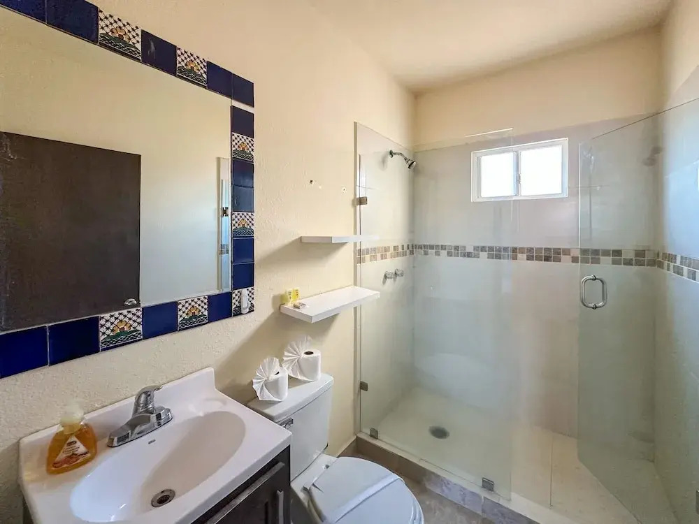 Casita With Excellent in Town Location